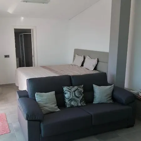 度假居 House